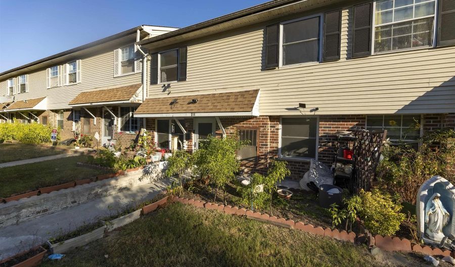 720 S New # 1H Rd 1H, Absecon, NJ 08201 - 2 Beds, 2 Bath