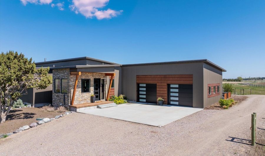 256 Snake River Dr, American Falls, ID 83211 - 4 Beds, 3 Bath