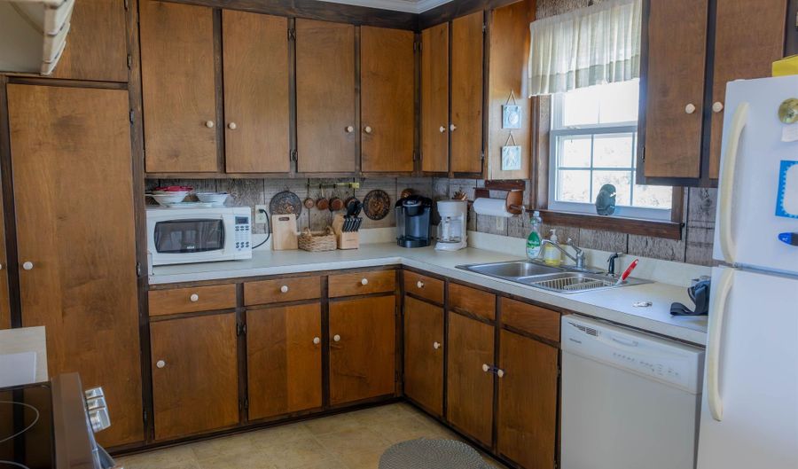 1219 Alligator Dr, Alligator Point, FL 32346 - 4 Beds, 2 Bath