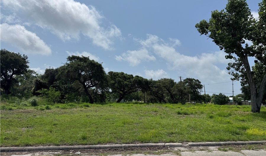 605 N McCampbell Street Lot 12-14, Aransas Pass, TX 78336 - 0 Beds, 0 Bath