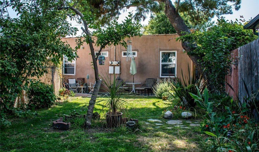 512 N Harper Ave, Los Angeles, CA 90048 - 2 Beds, 1 Bath