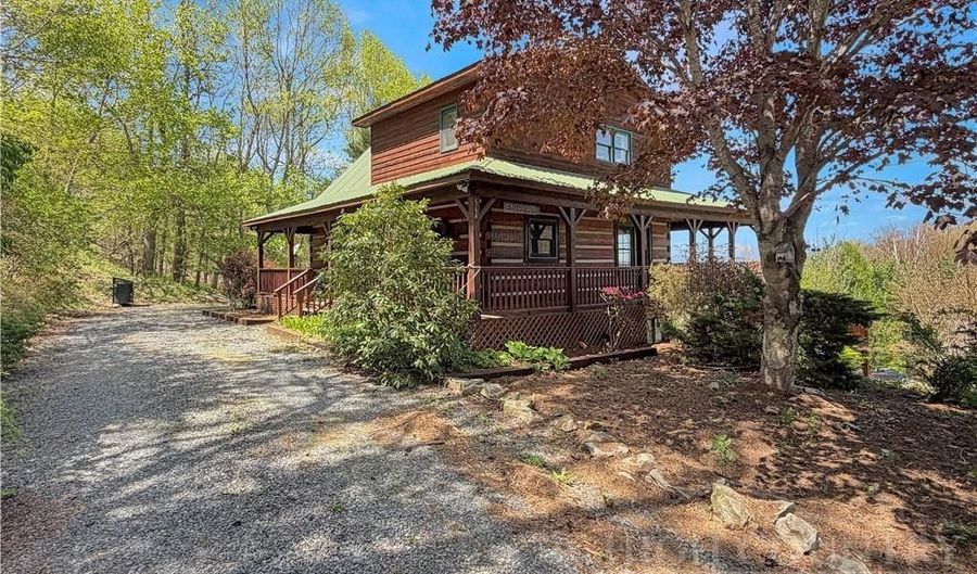 564 Nettles Ridge Rd, Banner Elk, NC 28604 - 3 Beds, 2 Bath