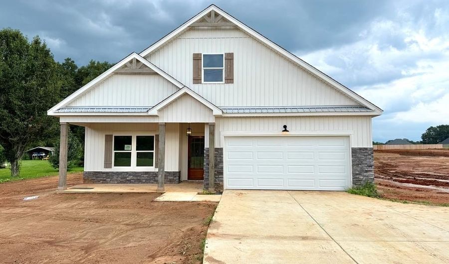 230 Woodham Rd, Ashford, AL 36312 - 4 Beds, 2 Bath