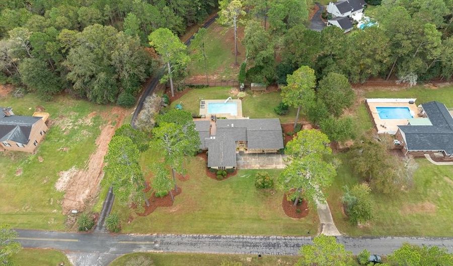 234 Edgewood Dr, Americus, GA 31709 - 5 Beds, 3 Bath