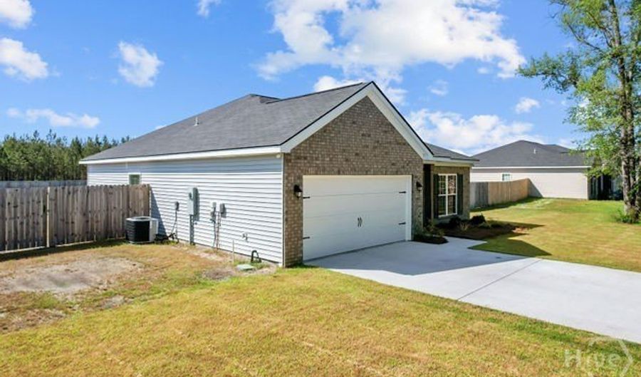 1916 Arnold Dr SE, Allenhurst, GA 31301 - 3 Beds, 2 Bath