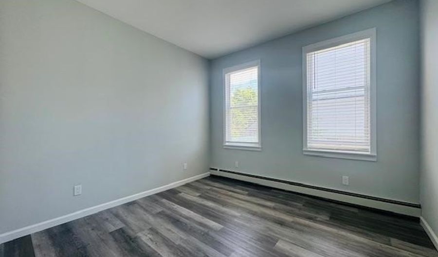 470 AVENUE A 2, Bayonne, NJ 07002 - 2 Beds, 1 Bath