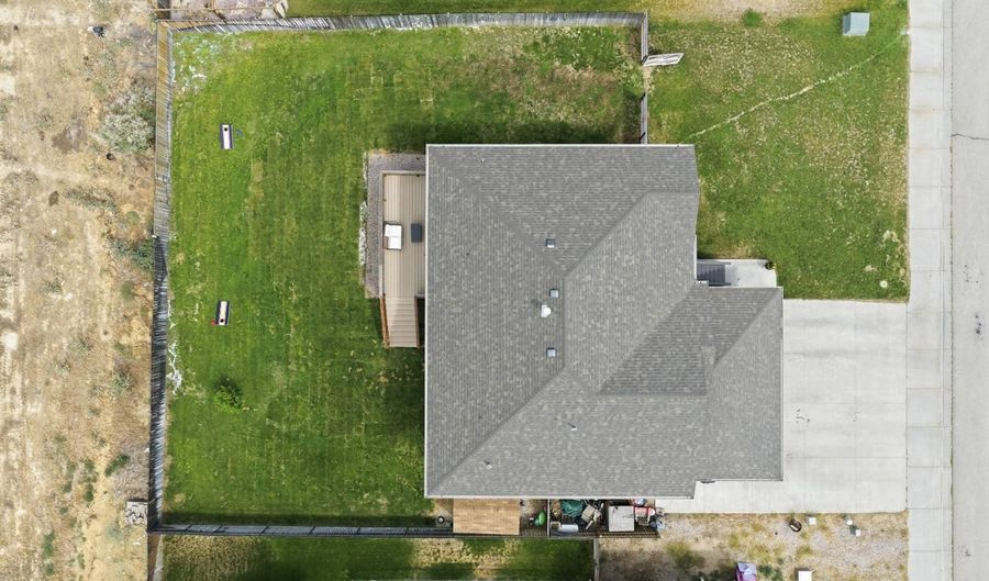 5742 Antelope Dr, Bar Nunn, WY 82601 - 5 Beds, 4 Bath