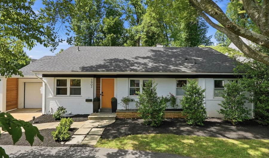 5902 WILSON Ln, Bethesda, MD 20817 - 4 Beds, 3 Bath