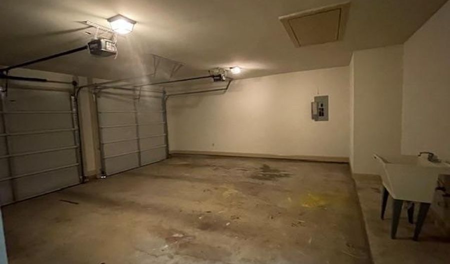 9370 Boone Dr, Baton Rouge, LA 70810 - 3 Beds, 2 Bath