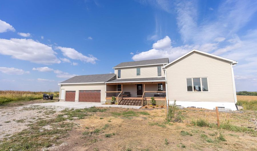 2850 Branched Oak Rd, Davey, NE 68336 - 5 Beds, 4 Bath