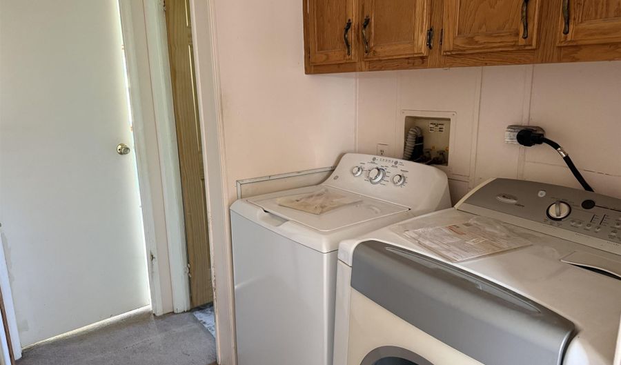 16 Autumn Dr, Belmont, NH 03220 - 3 Beds, 1 Bath