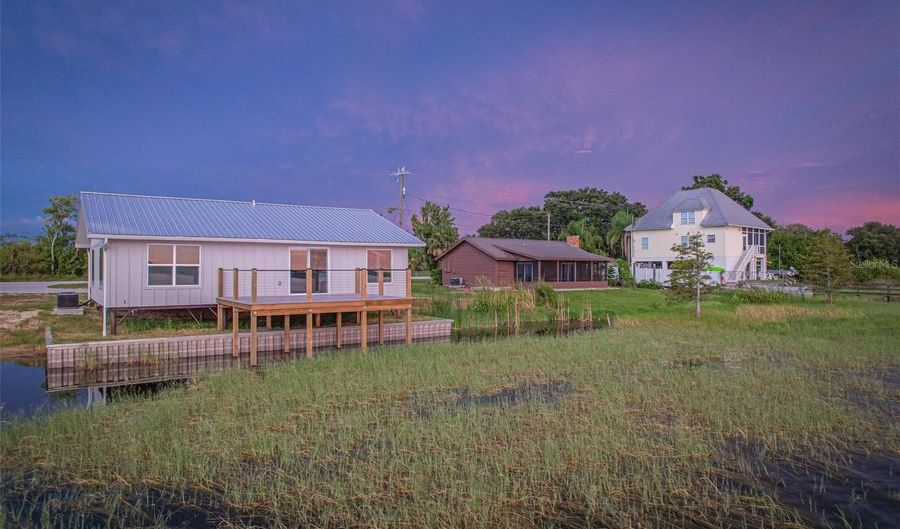 583 STATE ROAD 559, Auburndale, FL 33823 - 2 Beds, 2 Bath