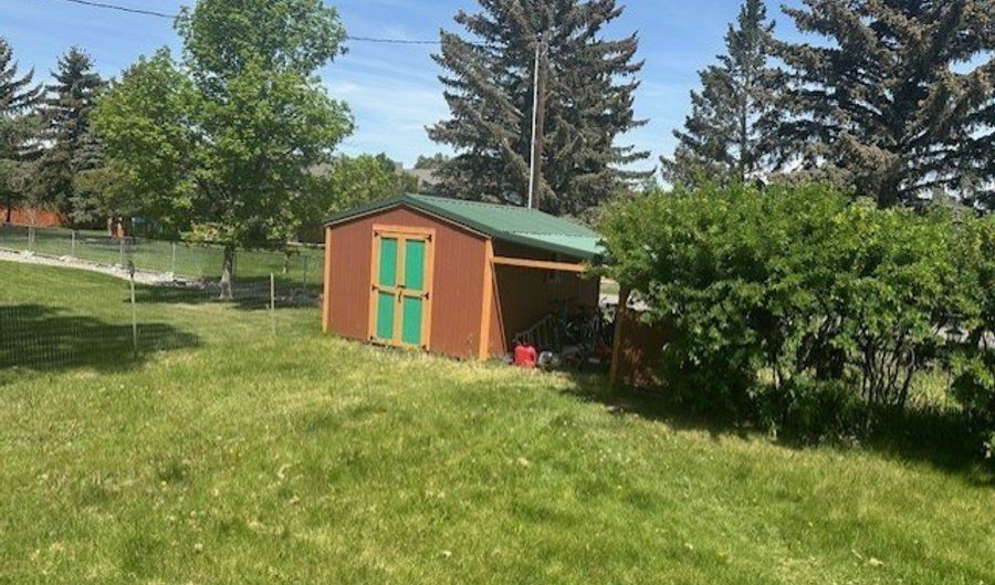 305 McEwen Dr, Belgrade, MT 59714 - 4 Beds, 2 Bath