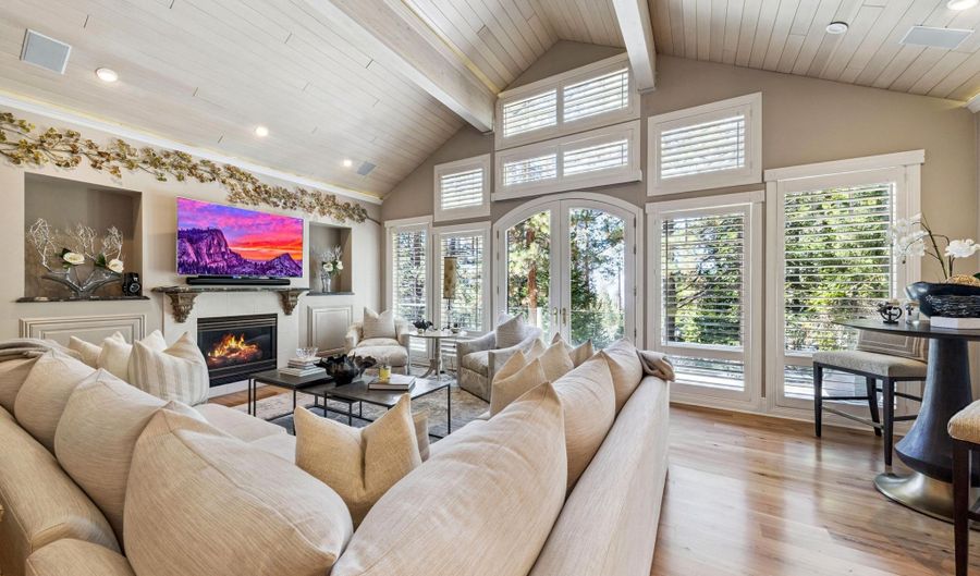 15 Kelly Cir, Glenbrook, NV 89413 - 4 Beds, 6 Bath