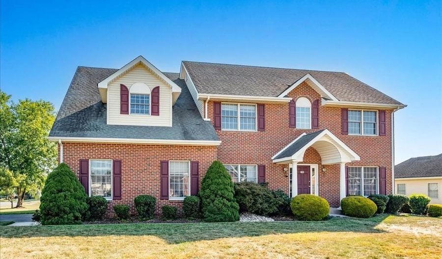 109 DELILAH Dr, Bear, DE 19701 - 4 Beds, 3 Bath