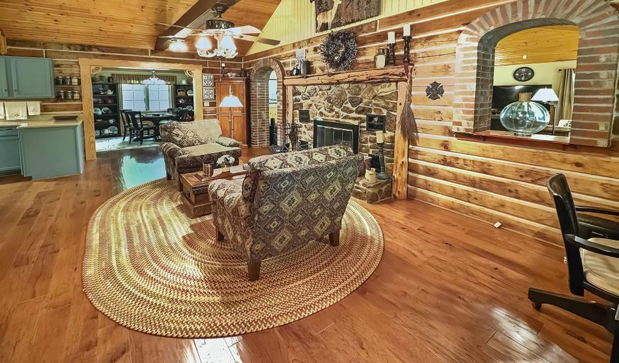 3508 Kampbell Cliff Rd, Birdseye, IN 47513 - 3 Beds, 2 Bath