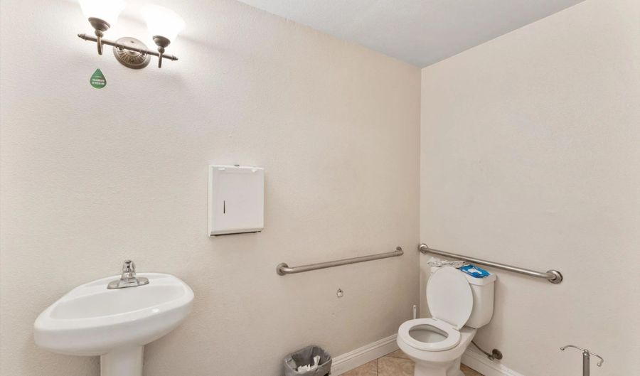 1075 N Escondido Blvd 209, Escondido, CA 92026 - 2 Beds, 2 Bath