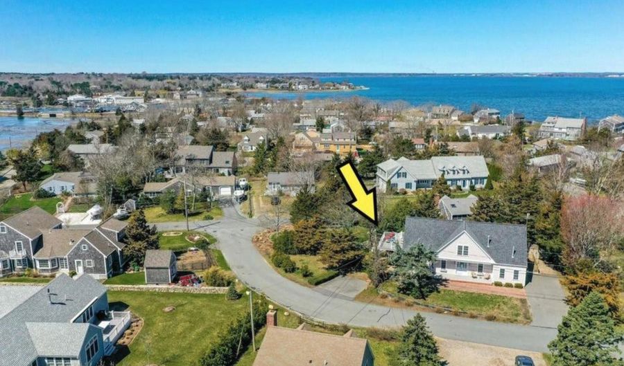 15 Bay View Rd, Barnstable, MA 02630 - 3 Beds, 4 Bath