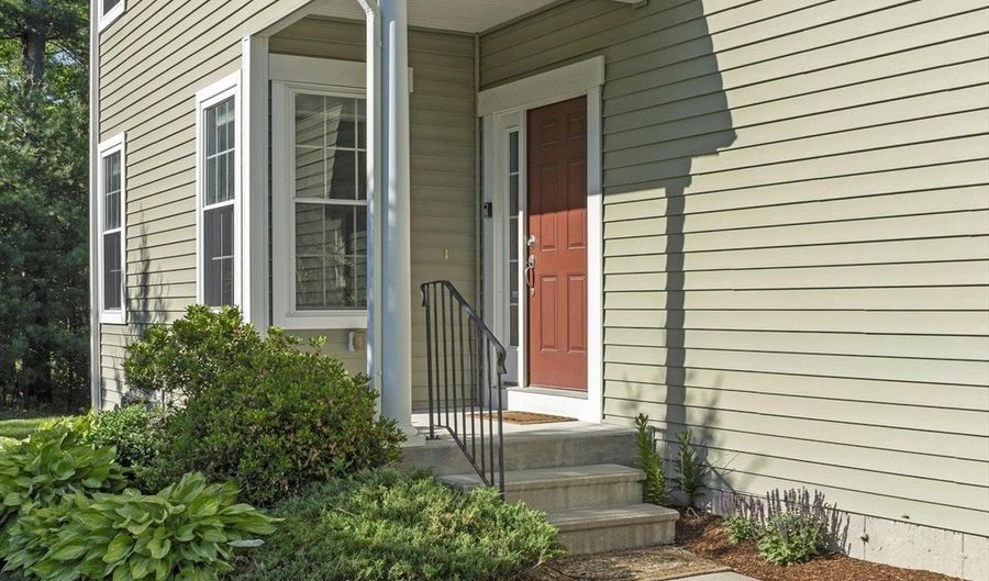 27 Greenside Ln 59, Acton, MA 01720 - 3 Beds, 3 Bath