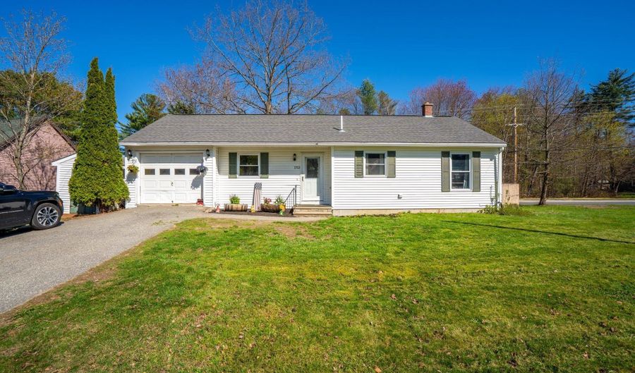 1712 Hotel Rd, Auburn, ME 04210 - 3 Beds, 2 Bath