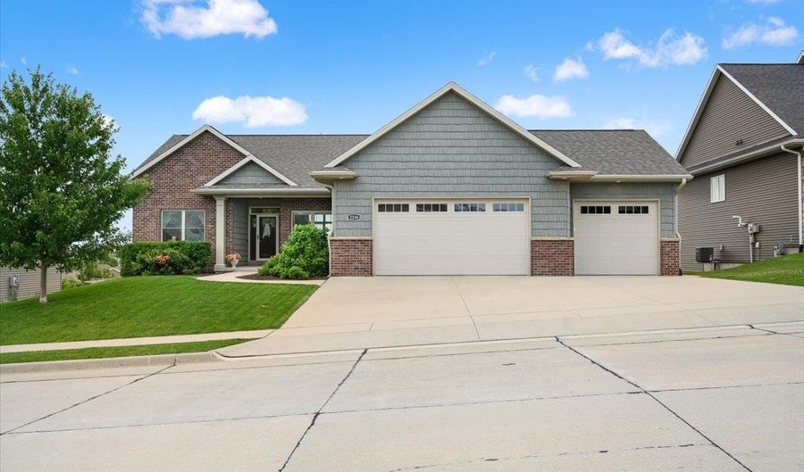2236 Jo Ann, Asbury, IA 52002 - 5 Beds, 3 Bath
