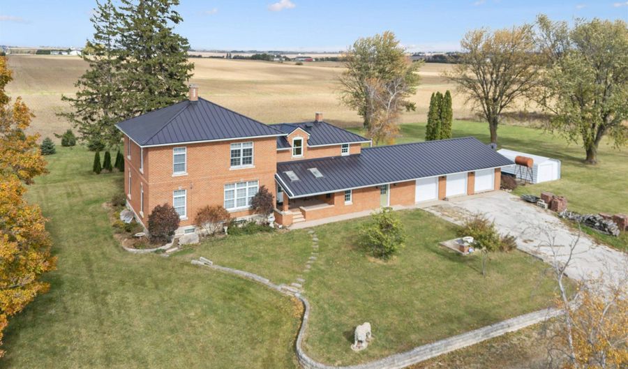 3452 B Ave, Arlington, IA 50606 - 4 Beds, 2 Bath