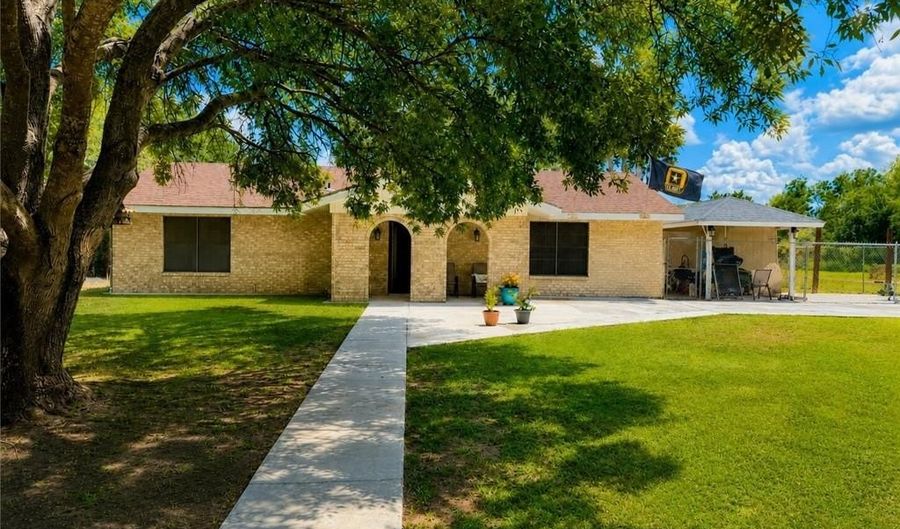 1335 Felix St, Alamo, TX 78516 - 3 Beds, 2 Bath