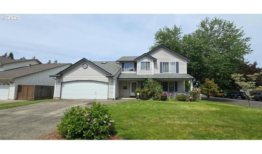 1720 NE 12TH St, Battle Ground, WA 98604 - 4 Beds, 3 Bath