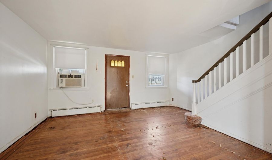 485 ROBBINS St, Philadelphia, PA 19111 - 3 Beds, 2 Bath