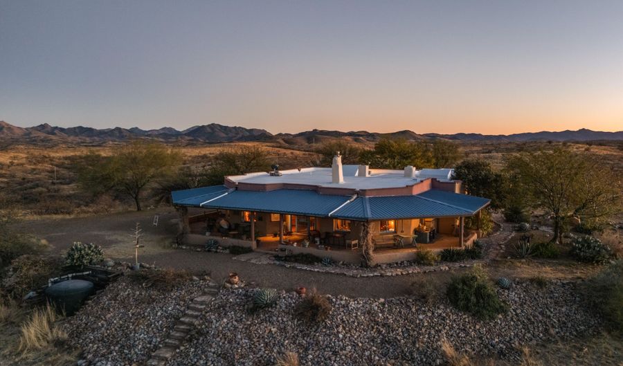 36100 S CAMINO TRES CERROS Rd, Amado, AZ 85645 - 3 Beds, 2 Bath