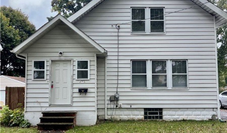 249 Malacca St, Akron, OH 44305 - 3 Beds, 1 Bath
