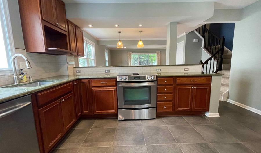 3834 13TH St N, Arlington, VA 22201 - 3 Beds, 3 Bath