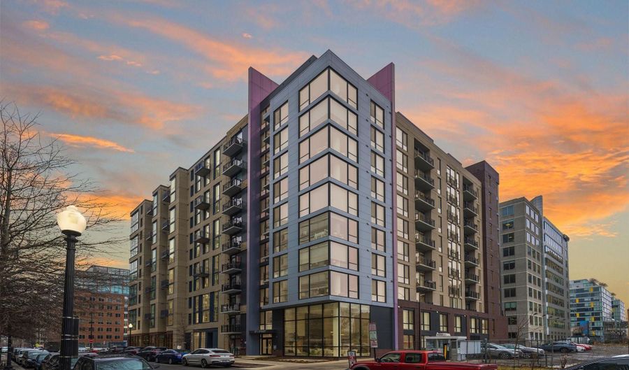 37 L St SE 803, Washington, DC 20003 - 1 Beds, 1 Bath
