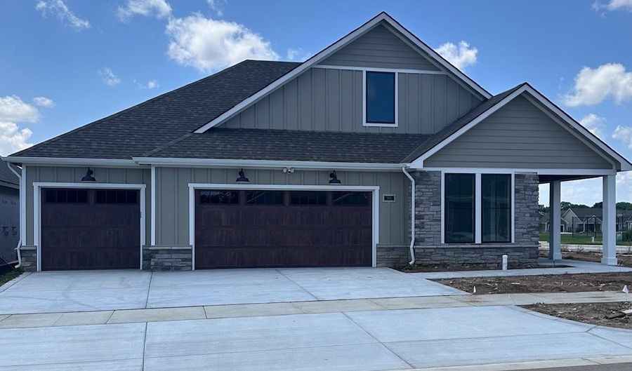 203 S Legacy Way, Andover, KS 67002 - 2 Beds, 2 Bath