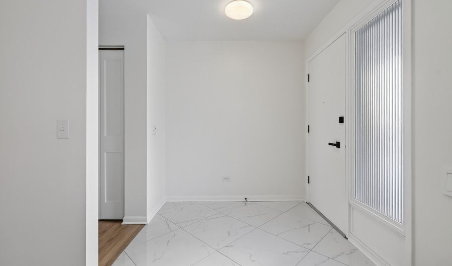 6 W Cypress St, Arlington Heights, IL 60005 - 3 Beds, 2 Bath