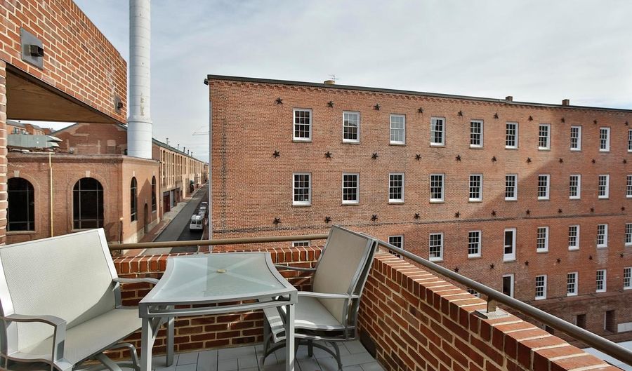 1015 33RD St NW 603, Washington, DC 20007 - 2 Beds, 3 Bath