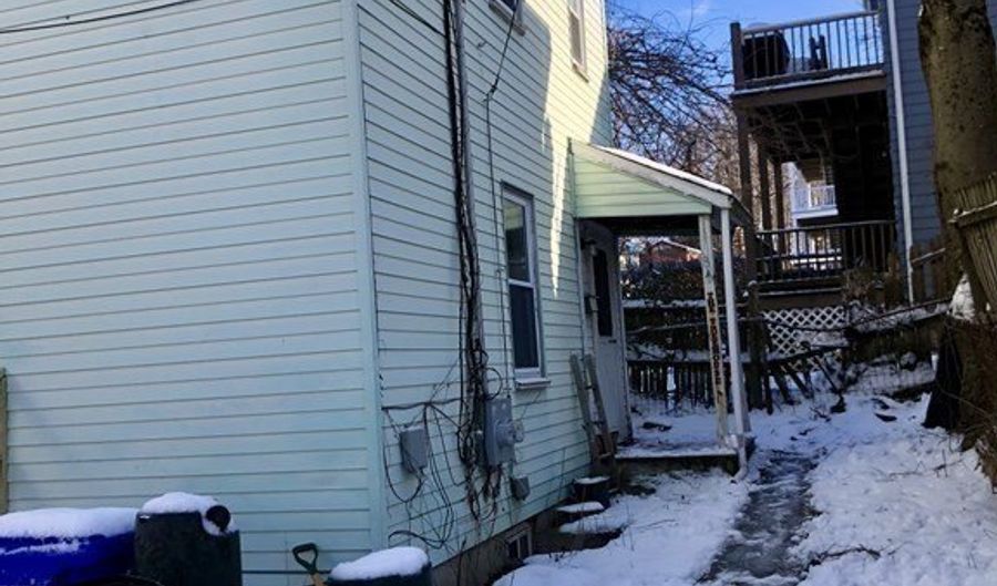 8 Eastburn Pl 1, Boston, MA 02135 - 2 Beds, 1 Bath