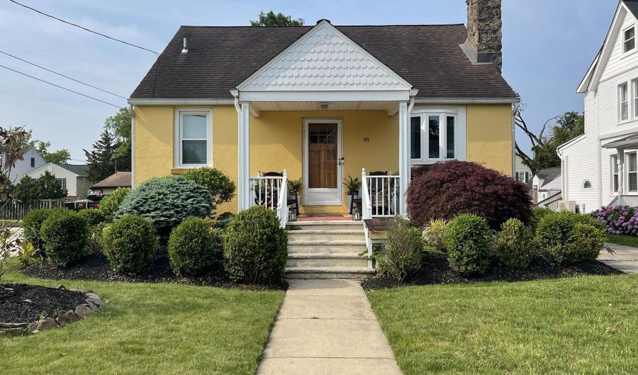 91 Center Ave, Atlantic Highlands, NJ 07716 - 3 Beds, 3 Bath