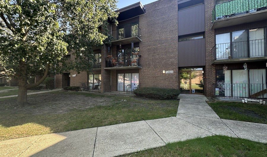 12824 S Kenneth Ave F1, Alsip, IL 60803 - 2 Beds, 2 Bath