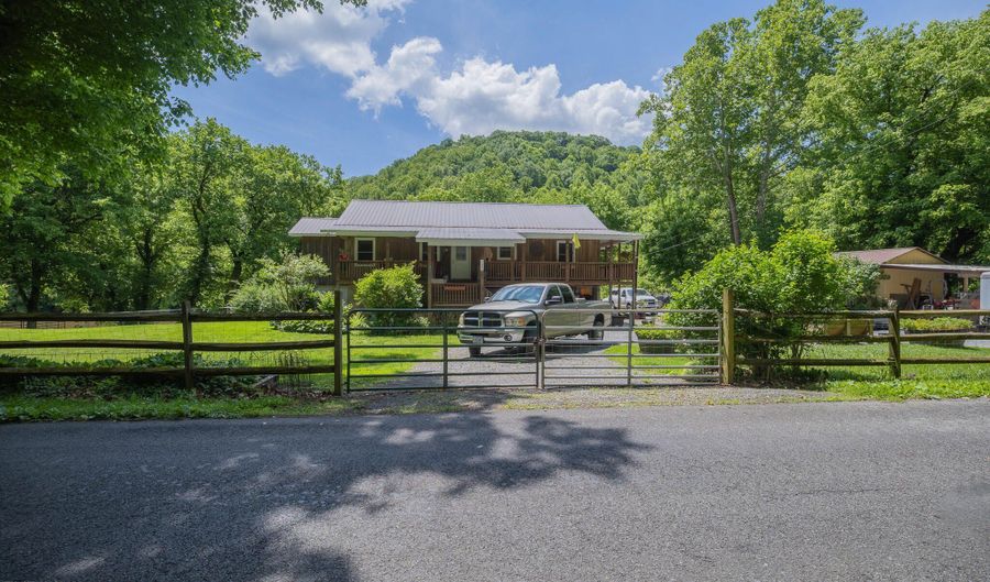 17088 N Fork River Rd, Abingdon, VA 24210 - 2 Beds, 2 Bath