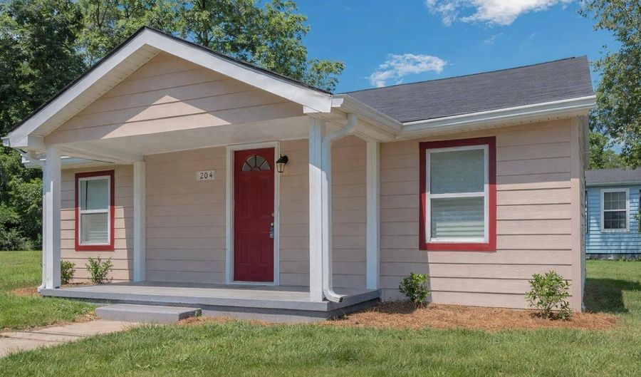 204 Mill St, Barnesville, GA 30204 - 3 Beds, 2 Bath