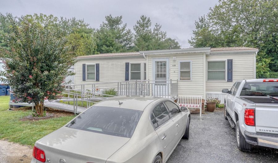 1679 S STATE St A55, Dover, DE 19901 - 3 Beds, 2 Bath