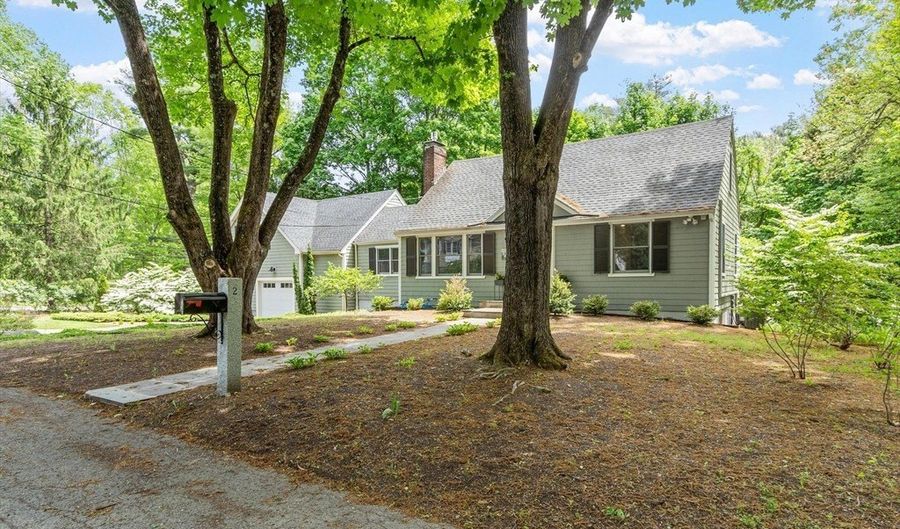 2 Doris Rd, Bedford, MA 01730 - 3 Beds, 2 Bath