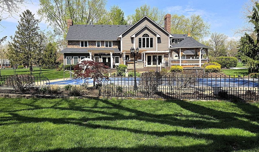 115 Jordan Rd, Indianapolis, IN 46217 - 4 Beds, 5 Bath