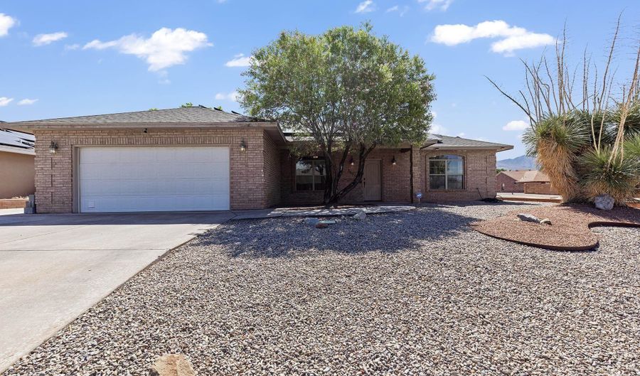 3800 Wood LP, Alamogordo, NM 88310 - 4 Beds, 3 Bath