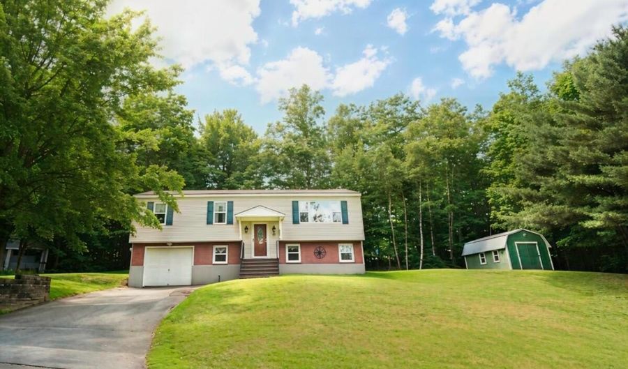 129 Summit St, Baileyville, ME 04694 - 4 Beds, 2 Bath