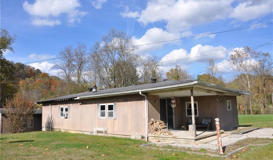 1120 Ashford Hill Rd, Ashford, WV 25009 - 3 Beds, 2 Bath