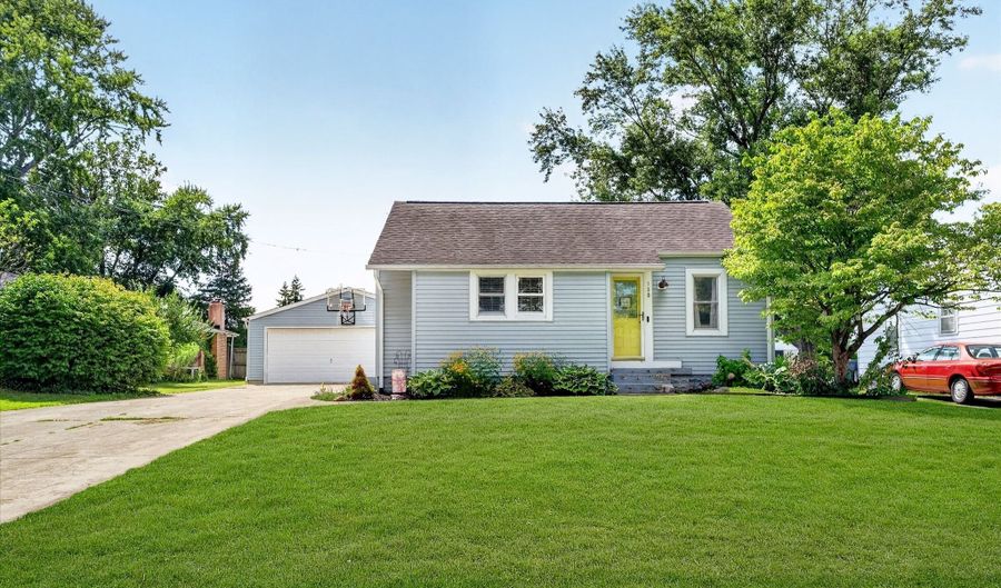 139 Nursery Rd, Anderson, IN 46012 - 2 Beds, 2 Bath