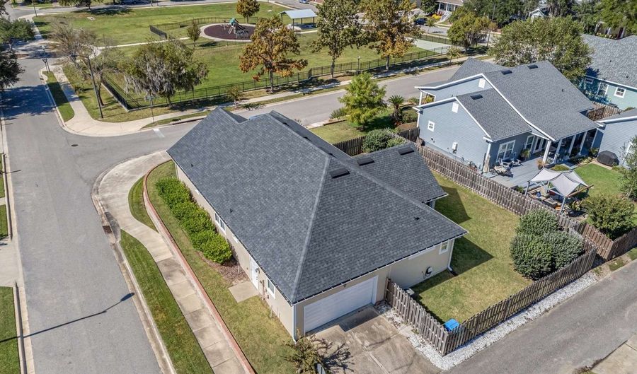 16609 NW 166TH Dr, Alachua, FL 32615 - 3 Beds, 2 Bath