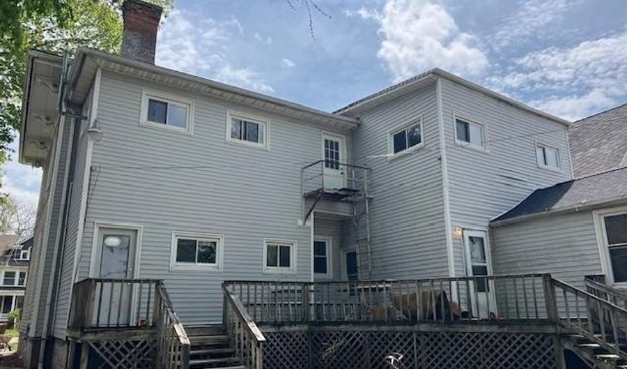 215 N Broad, Adrian, MI 49221 - 6 Beds, 4 Bath